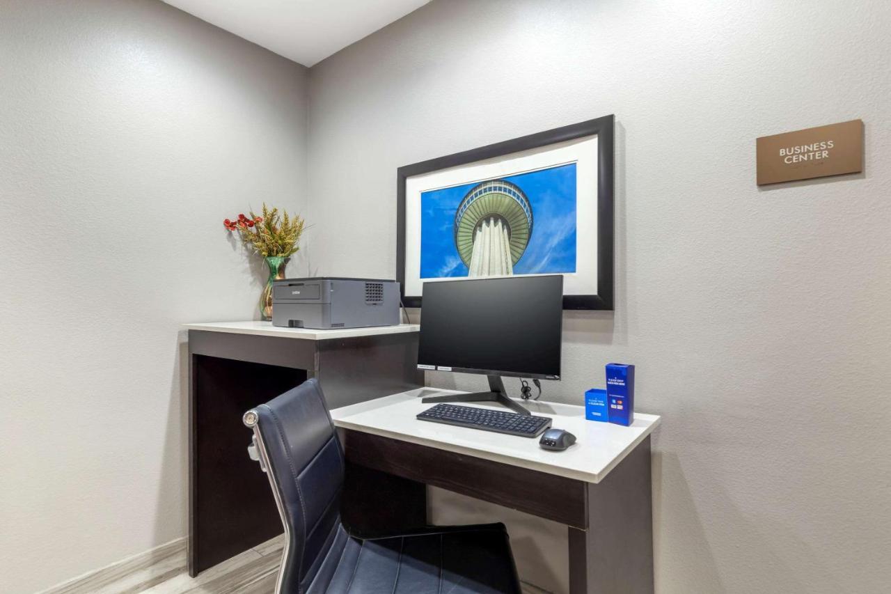 Comfort Inn & Suites Near Medical Center San Antonio Buitenkant foto